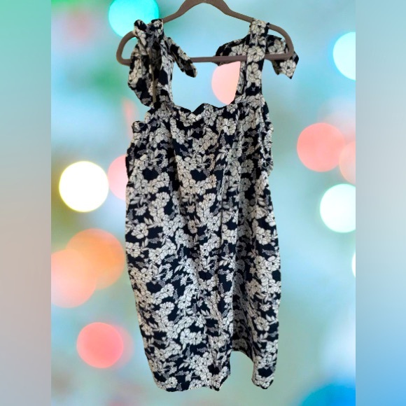 J. Crew Dresses & Skirts - J Crew Tie Shoulder Magnolia Dress